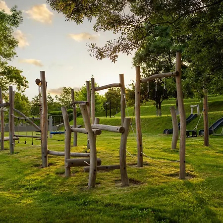 Semesteranläggning (resort) Vaya